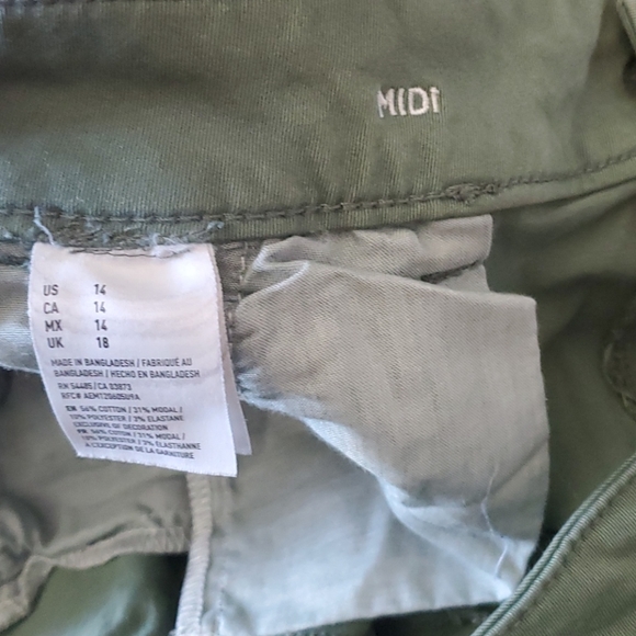 American Eagle Shorts - Picture 4 of 4